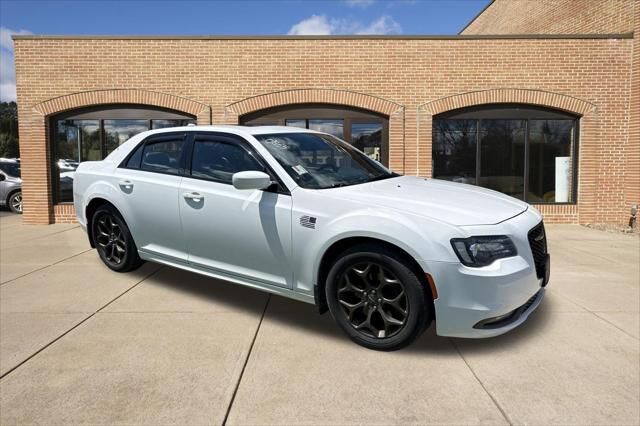 2016 Chrysler 300 S