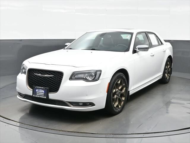 2017 Chrysler 300 S — photo 1 of 13