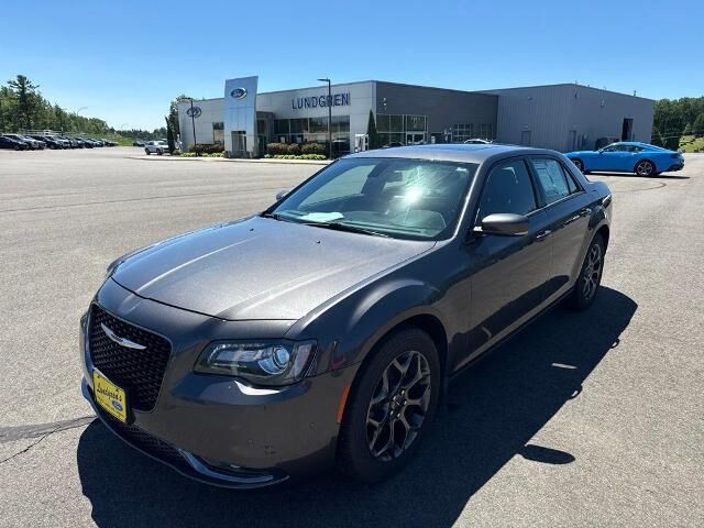 2018 Chrysler 300 S