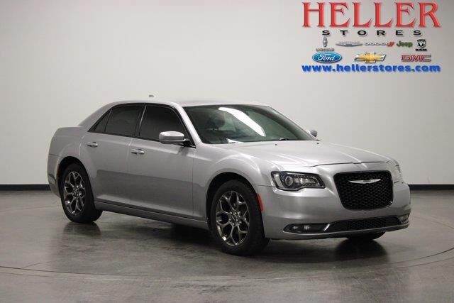 2016 Chrysler 300 S