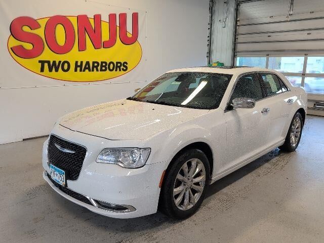 2017 Chrysler 300 C