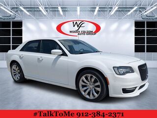 2021 Chrysler 300 Touring L