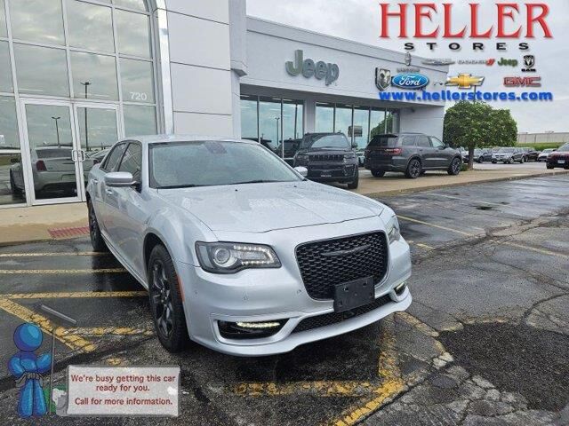 2022 Chrysler 300 Touring L