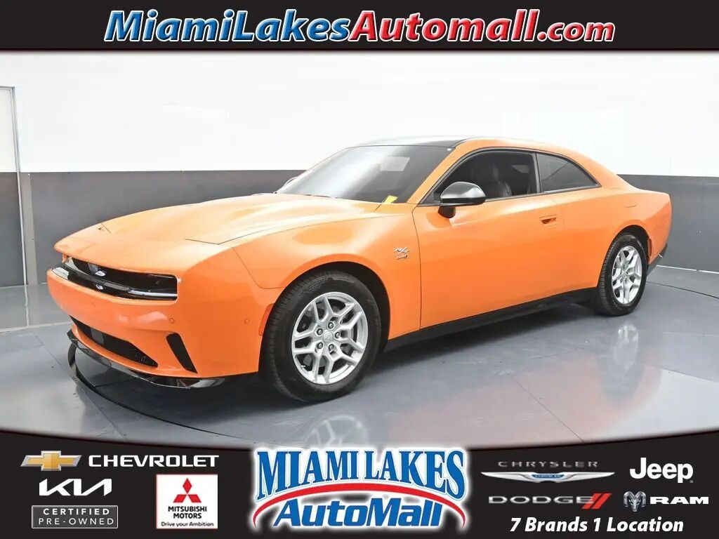 2025 Dodge Charger Daytona R/T — photo 1 of 13