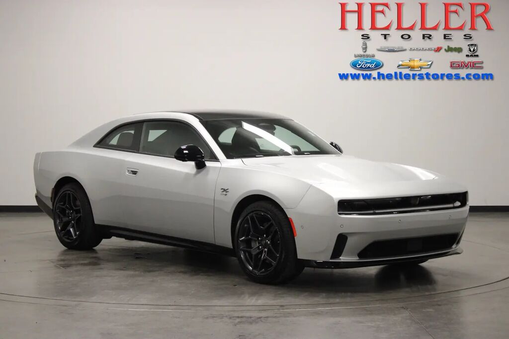 2024 Dodge Charger Daytona R/T — photo 1 of 13