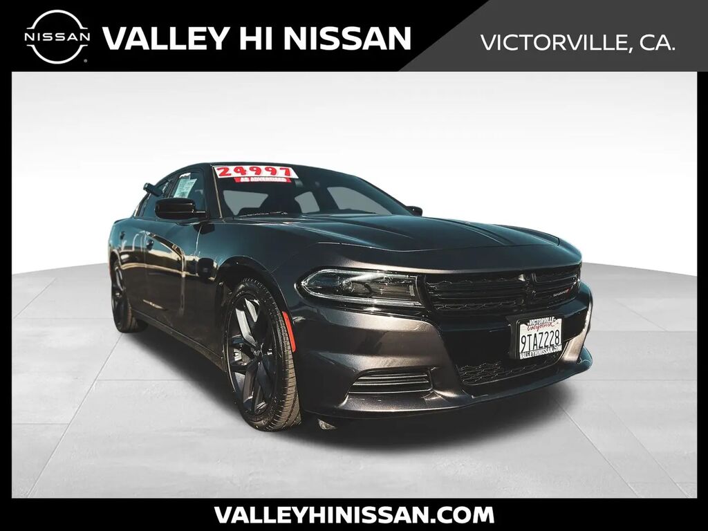 2023 Dodge Charger SXT — photo 1 of 3