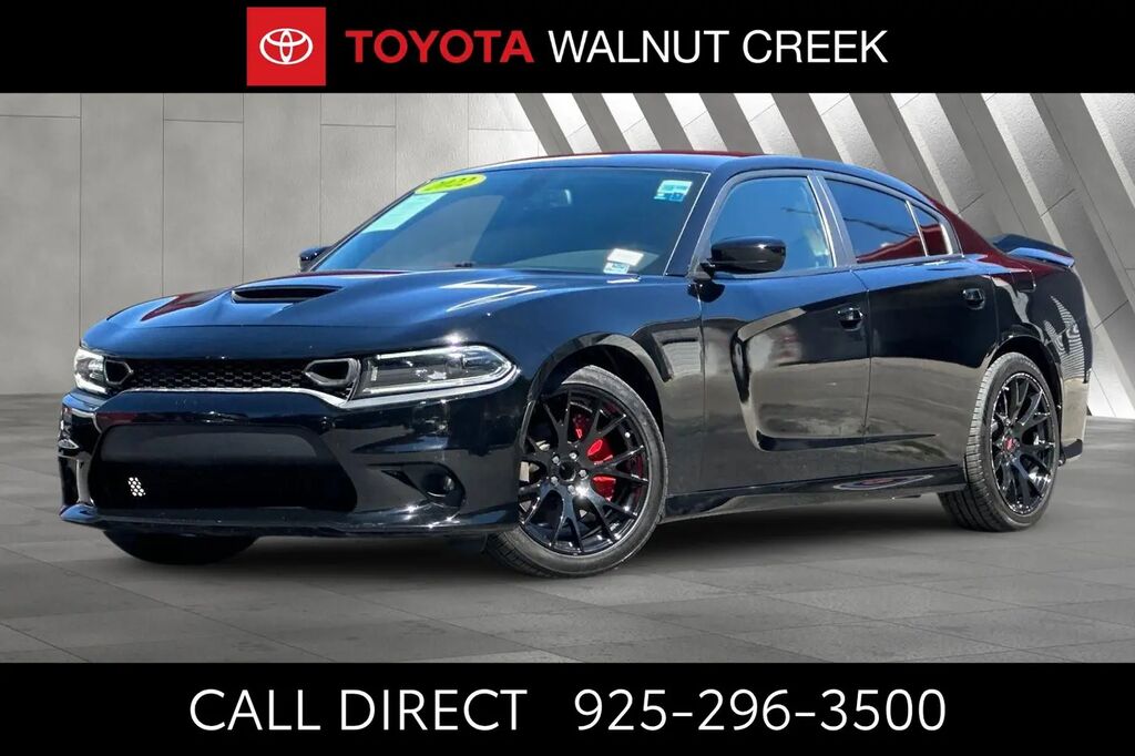 2022 Dodge Charger R/T — photo 1 of 10