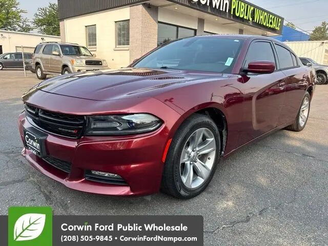 2017 Dodge Charger SXT — photo 1 of 39