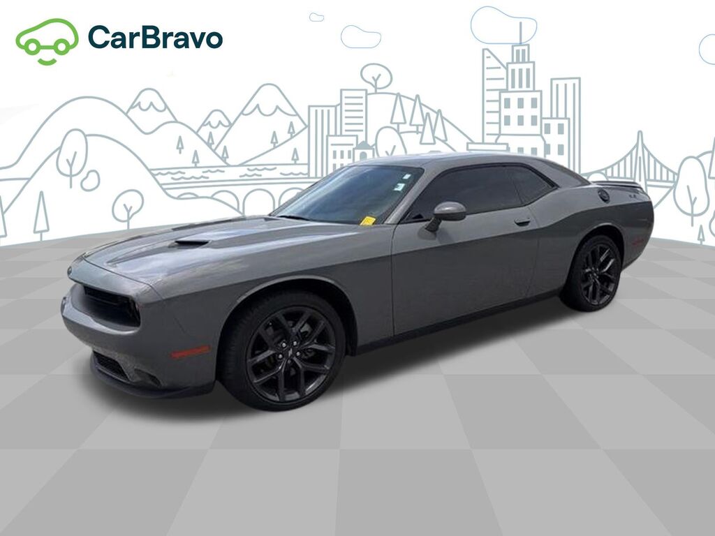 2023 Dodge Challenger SXT — photo 1 of 6
