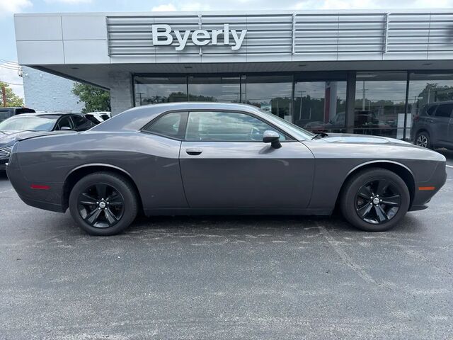 2021 Dodge Challenger SXT