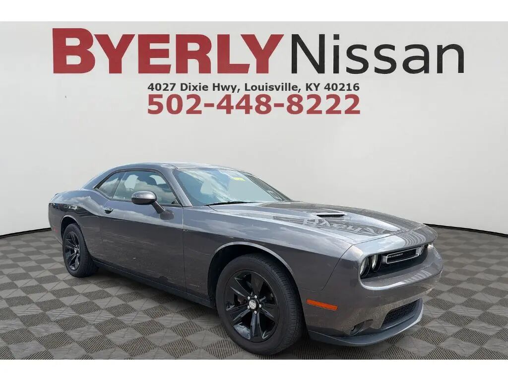 2021 Dodge Challenger SXT — photo 1 of 13