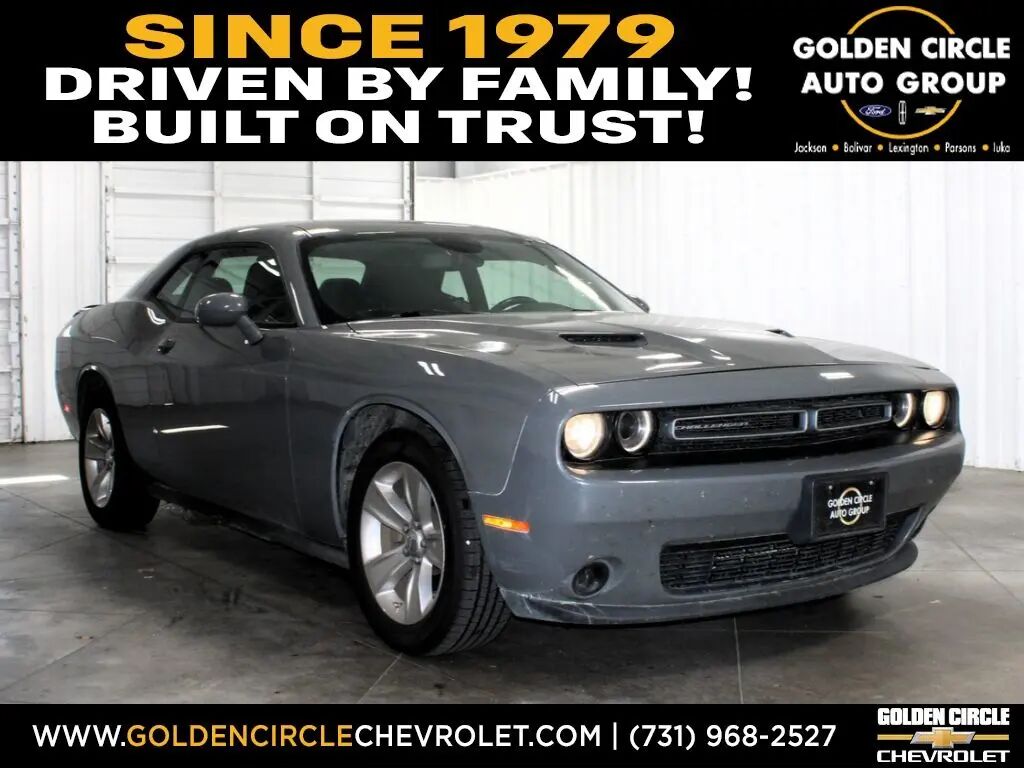 2023 Dodge Challenger SXT — photo 1 of 13