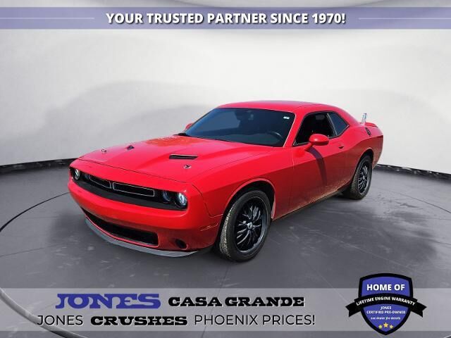 2018 Dodge Challenger SXT — photo 1 of 13