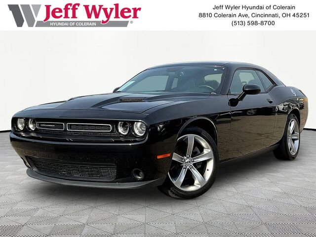 2015 Dodge Challenger SXT