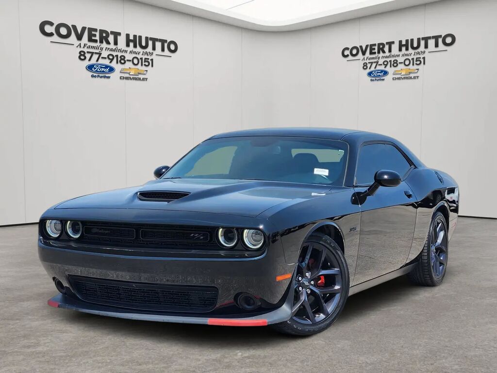 2023 Dodge Challenger R/T — photo 1 of 13