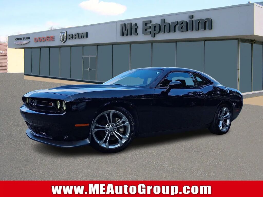 2022 Dodge Challenger R/T — photo 1 of 13