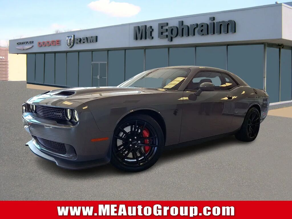2023 Dodge Challenger SRT Hellcat Jailbreak — photo 1 of 13