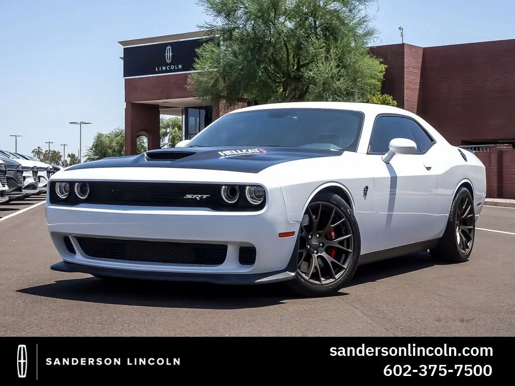 2016 Dodge Challenger SRT Hellcat — photo 1 of 13