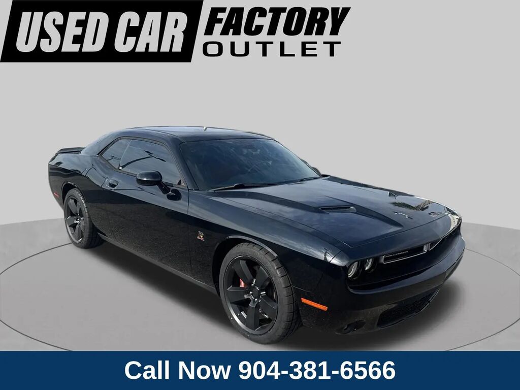 2015 Dodge Challenger R/T Scat Pack — photo 1 of 13