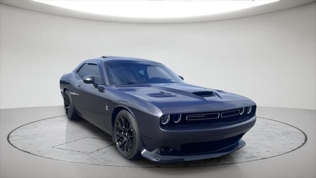 2016 Dodge Challenger R/T Scat Pack — photo 1 of 10