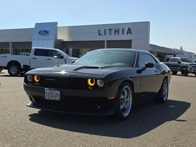 2015 Dodge Challenger R/T Scat Pack — photo 1 of 13
