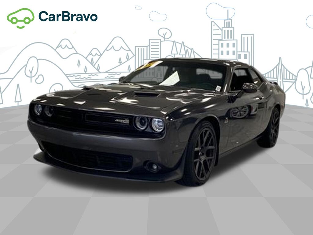 2017 Dodge Challenger R/T Scat Pack — photo 1 of 6