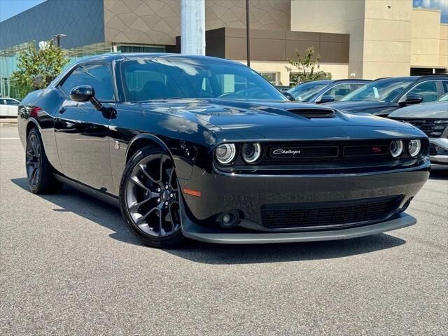 2023 Dodge Challenger R/T Scat Pack — photo 1 of 13