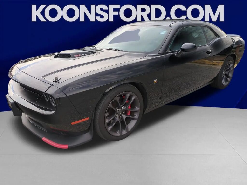 2022 Dodge Challenger R/T Scat Pack — photo 1 of 13