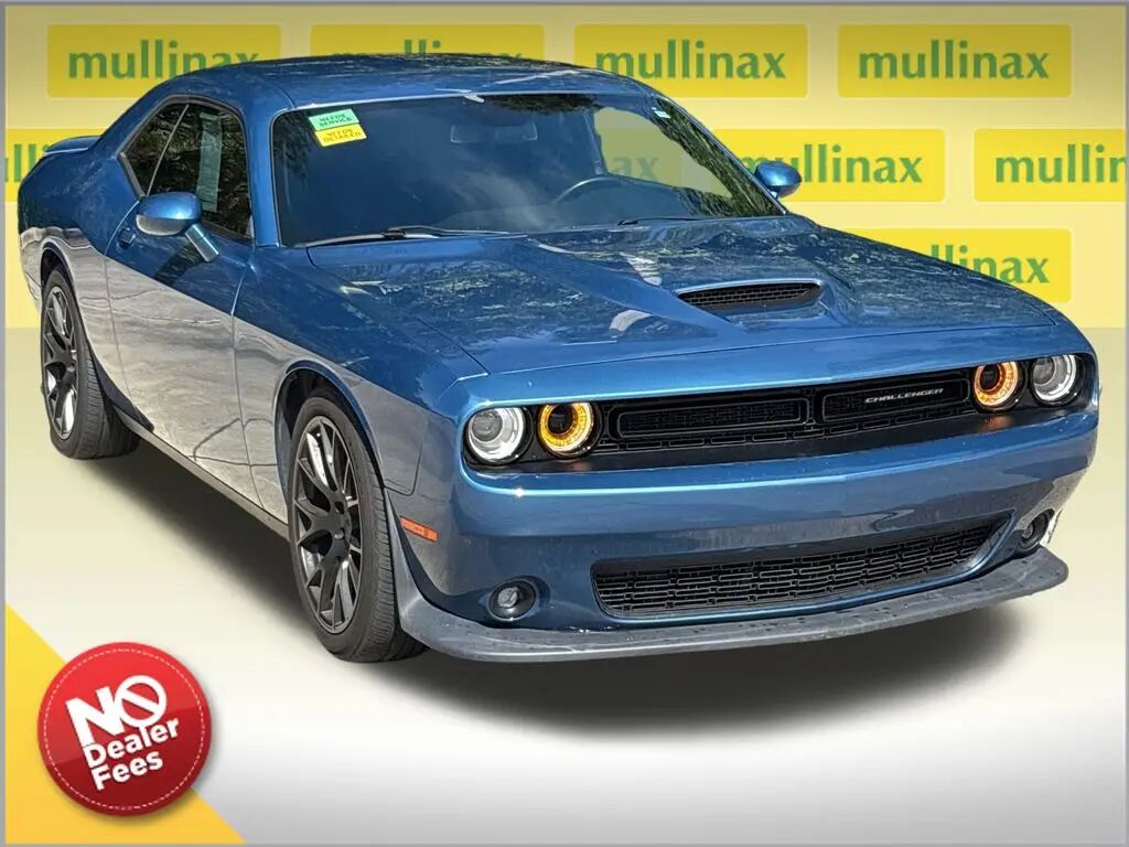2022 Dodge Challenger GT — photo 1 of 13