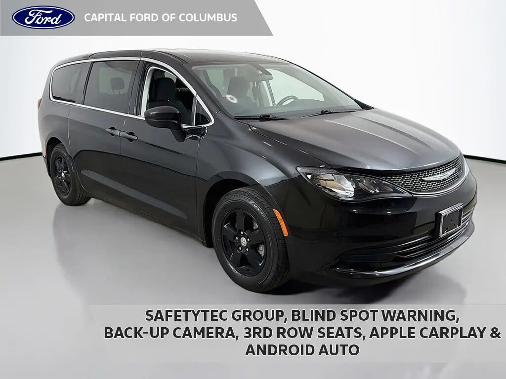 2018 Chrysler Pacifica L — photo 1 of 11