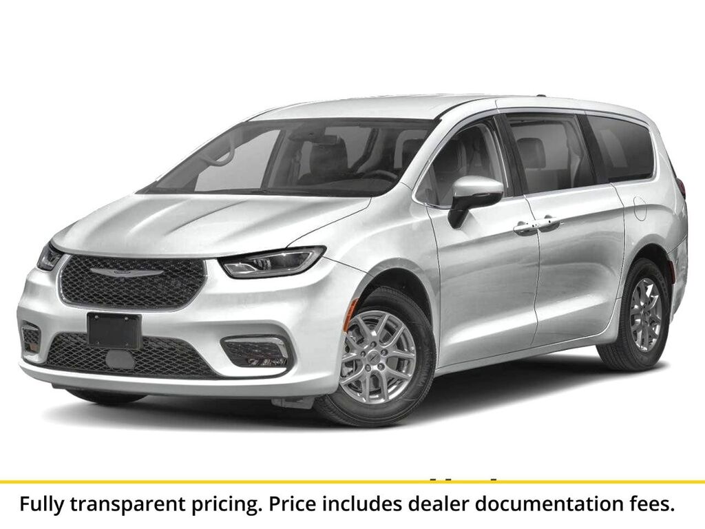2024 Chrysler Pacifica Touring L — photo 1 of 1