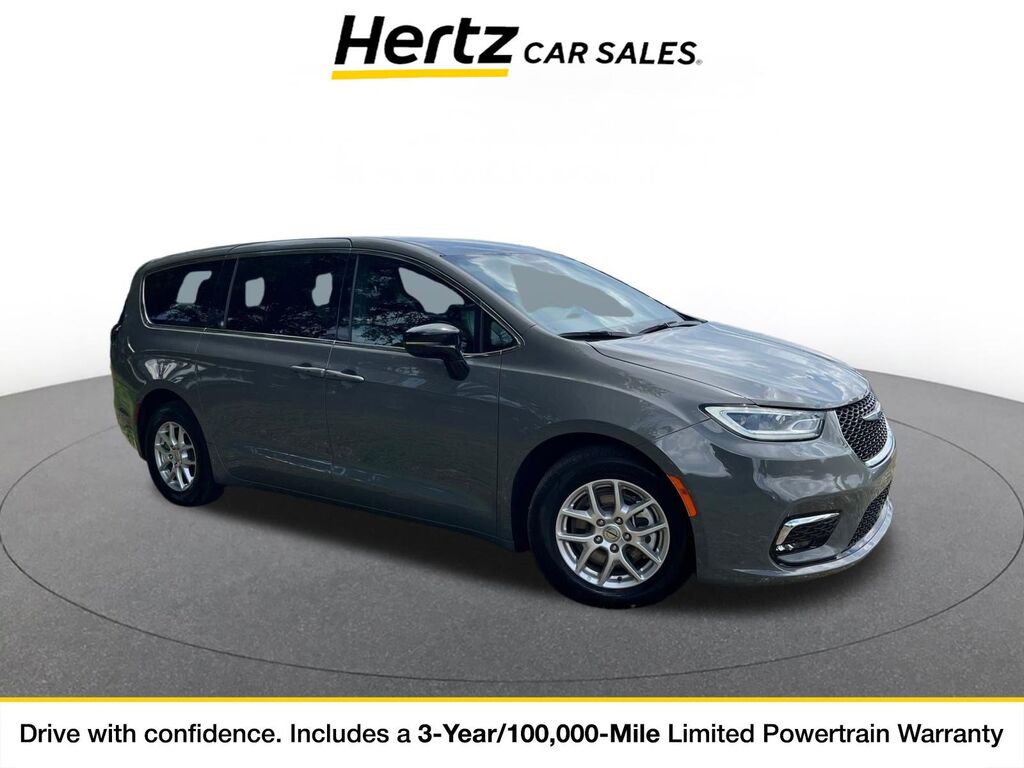 2025 Chrysler Pacifica Select — photo 1 of 1