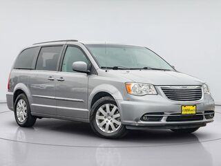 2016 Chrysler Town and Country Touring
