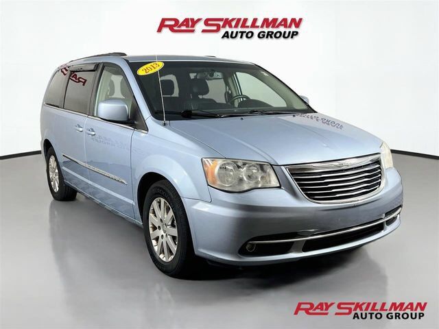 2013 Chrysler Town & Country Touring