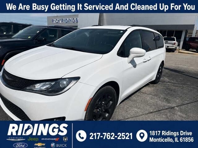 2019 Chrysler Pacifica Touring L
