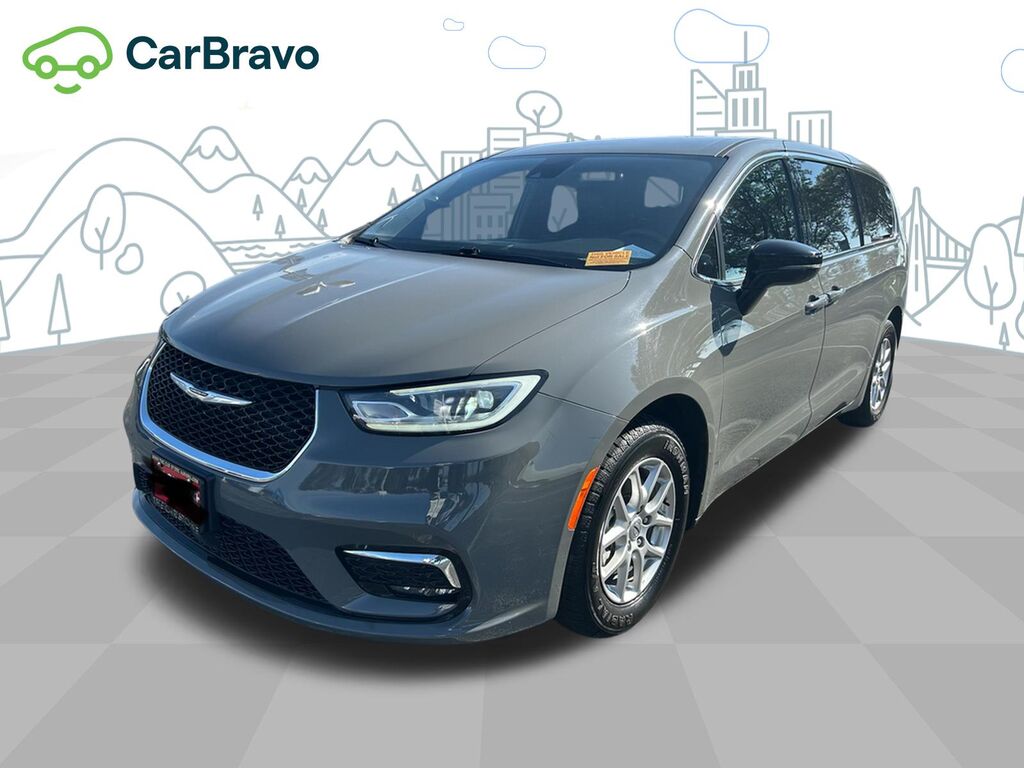 2025 Chrysler Pacifica Select — photo 1 of 6