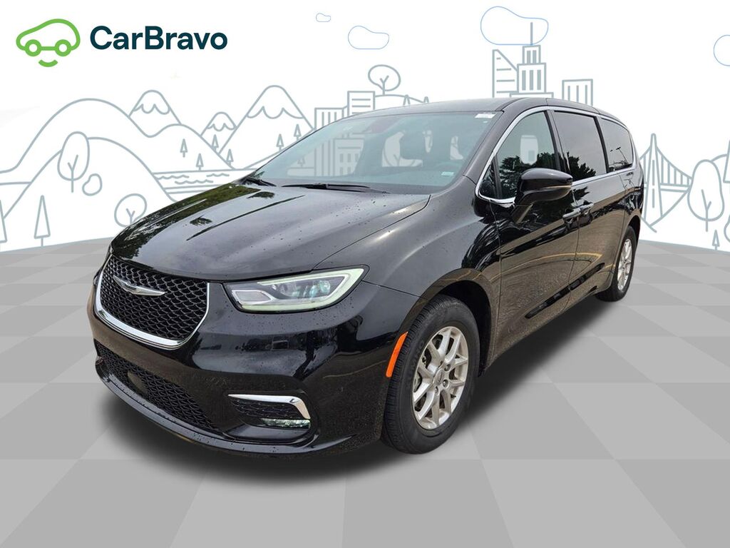 2025 Chrysler Pacifica Select — photo 1 of 6