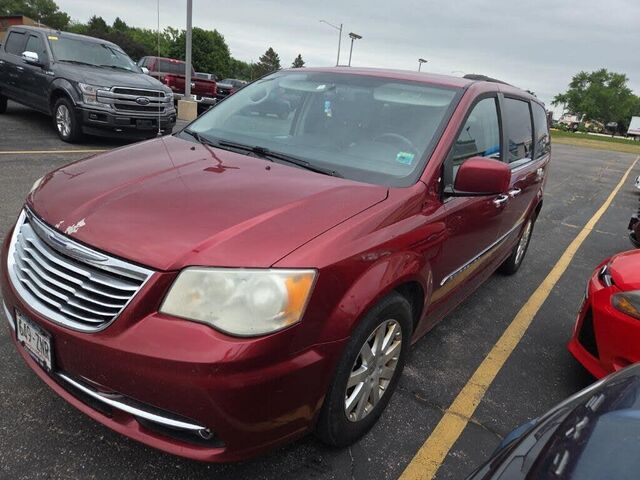 2016 Chrysler Town and Country Touring