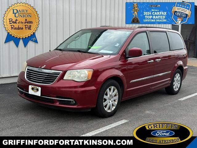 2016 Chrysler Town and Country Touring