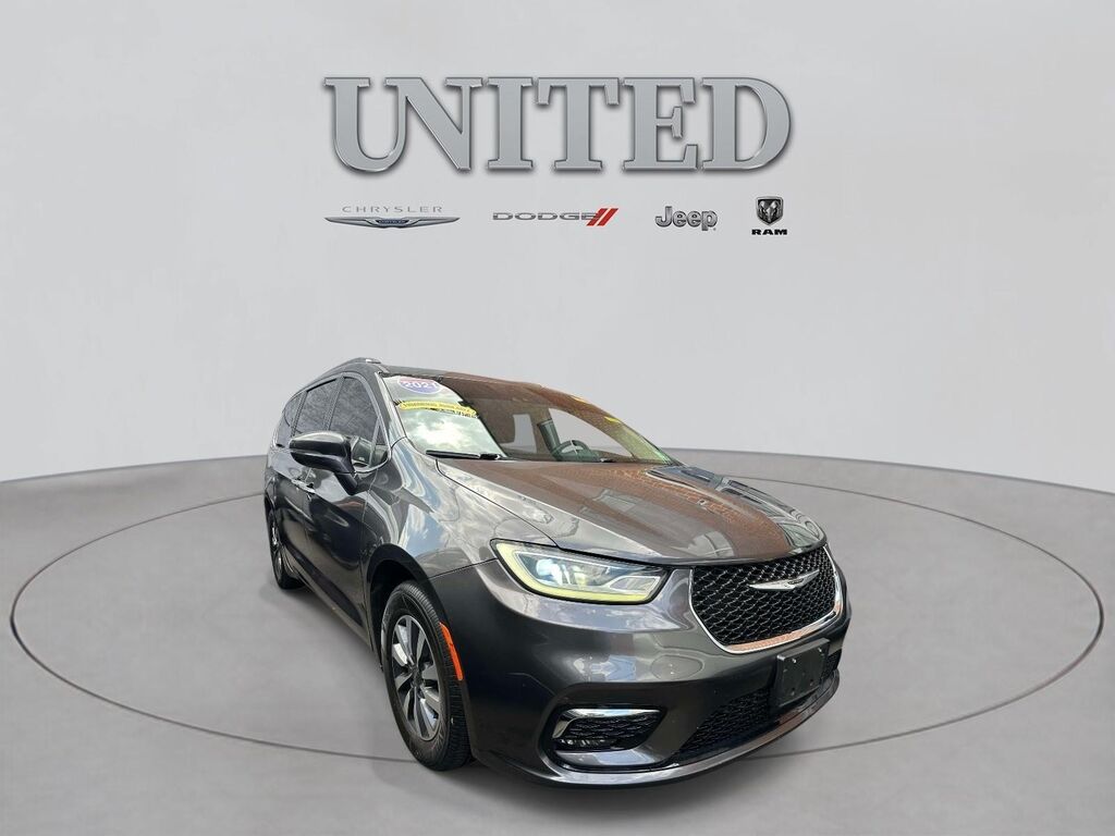 2021 Chrysler Pacifica Touring L