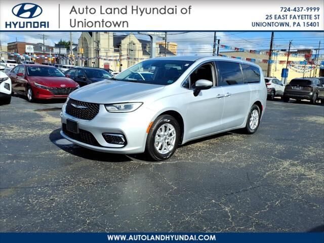 2023 Chrysler Pacifica Touring L