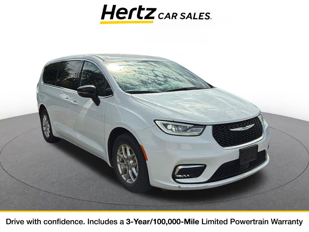 2025 Chrysler Pacifica Select — photo 1 of 1