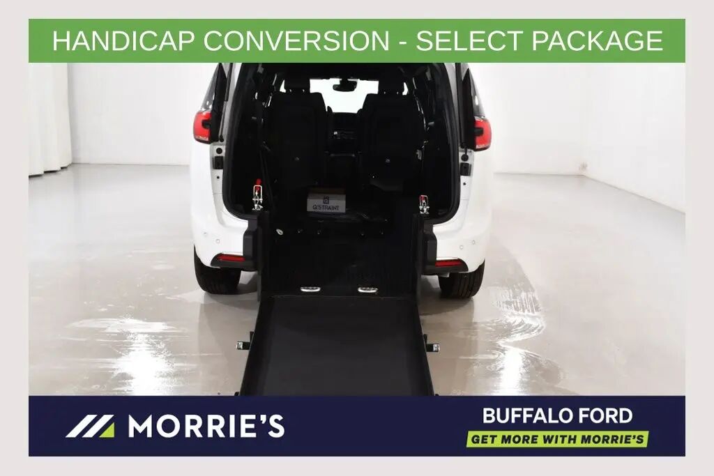 2026 Chrysler Pacifica Select — photo 1 of 13