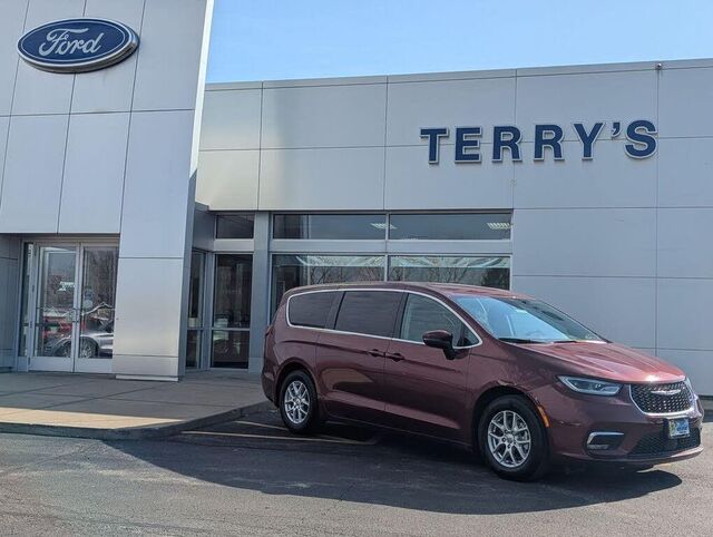 2023 Chrysler Pacifica Touring L