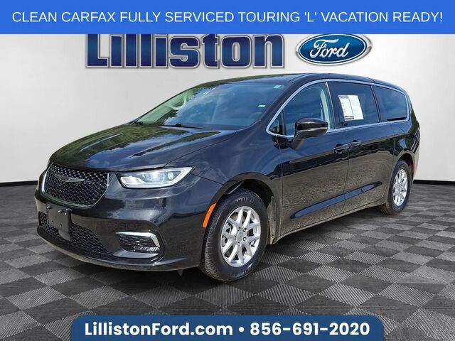 2023 Chrysler Pacifica Touring L