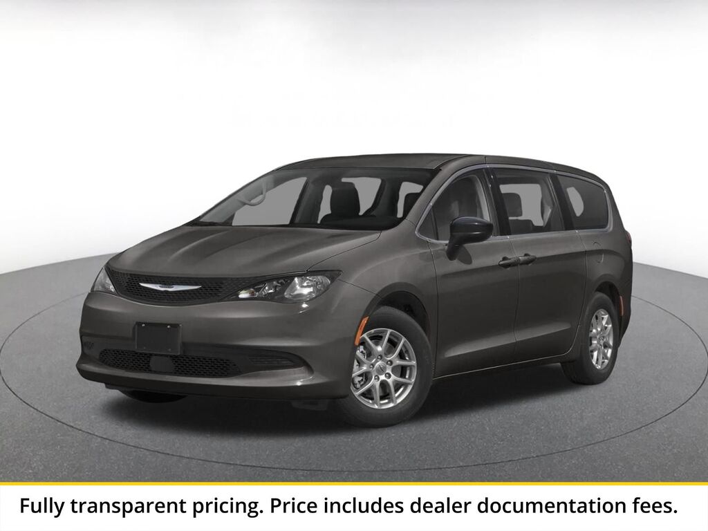 2023 Chrysler Voyager LX — photo 1 of 1