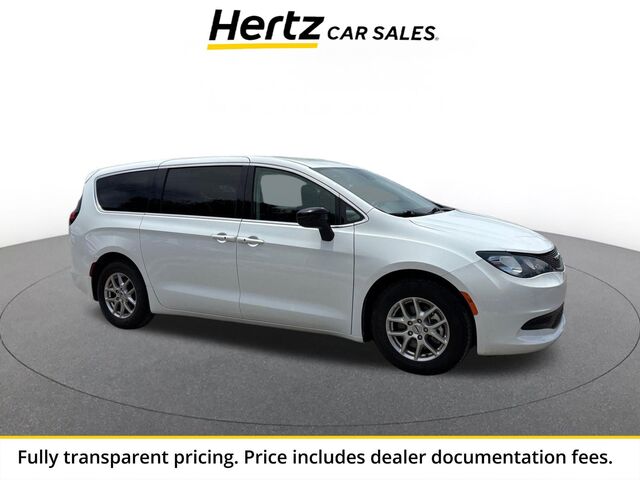 2024 Chrysler Voyager LX