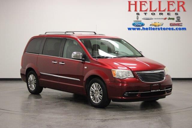 2014 Chrysler Town and Country Touring-L