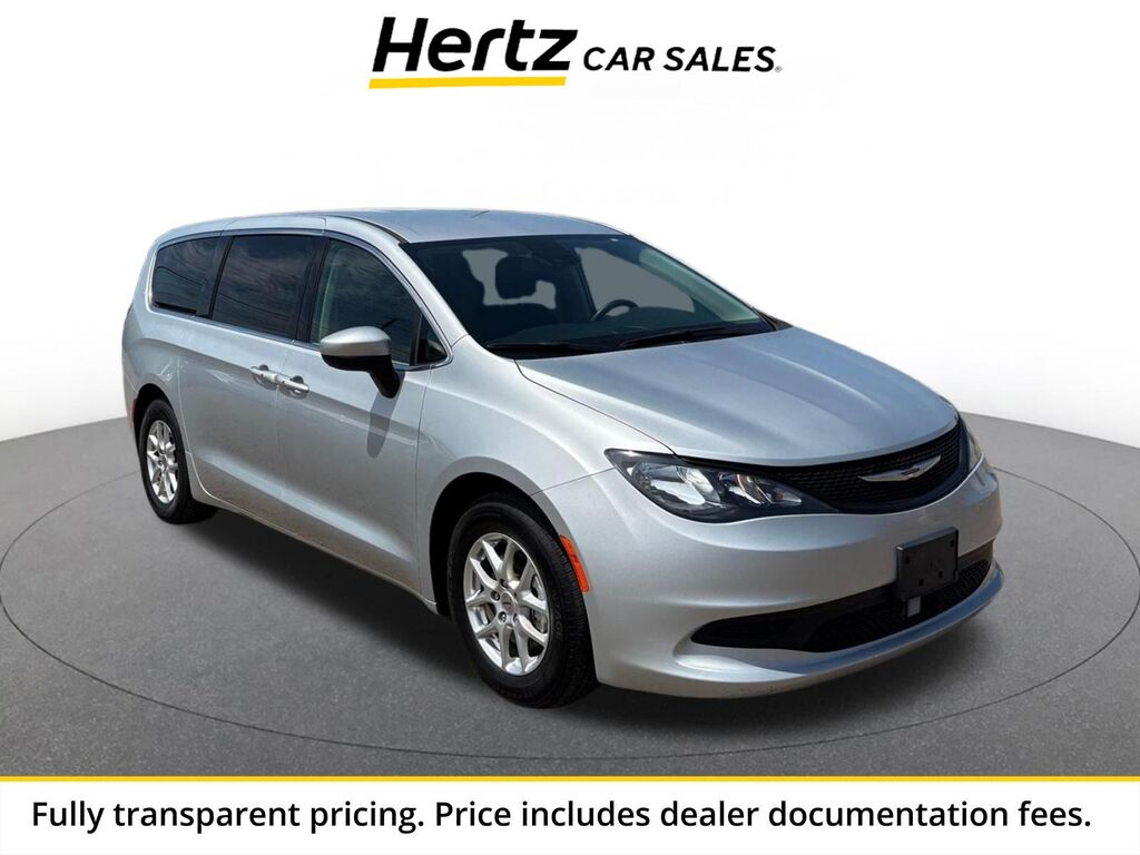 2023 Chrysler Voyager LX — photo 1 of 11