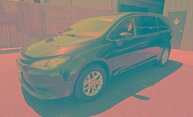 2024 Chrysler Voyager LX — photo 1 of 13